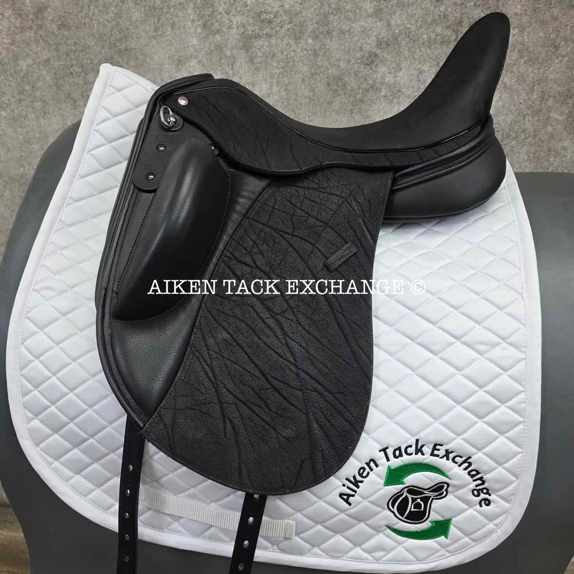 2025 Custom Saddlery Wolfgang Constanze 2 Monoflap Dressage Saddle, 17.5" Seat, Adjustable Tree, Wool Flocked Panels