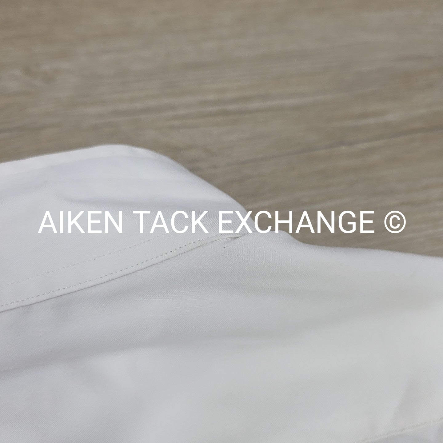 Essex Classics Long Sleeve Show Shirt, Size Medium