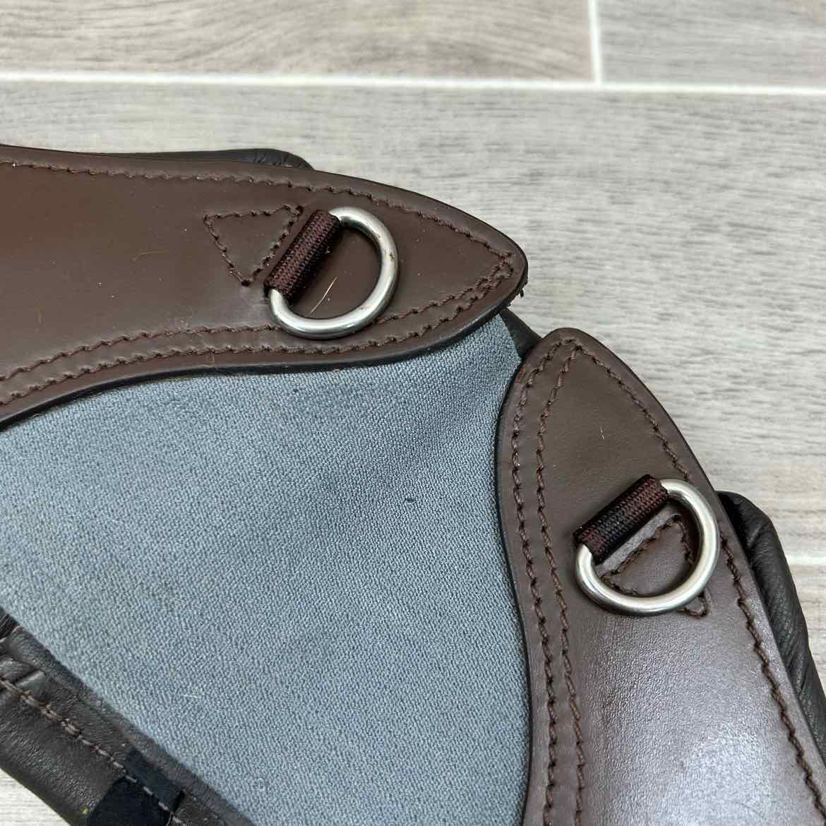 Total Saddle Fit StretchTec Shoulder Relief Dressage Girth with Leather Liner