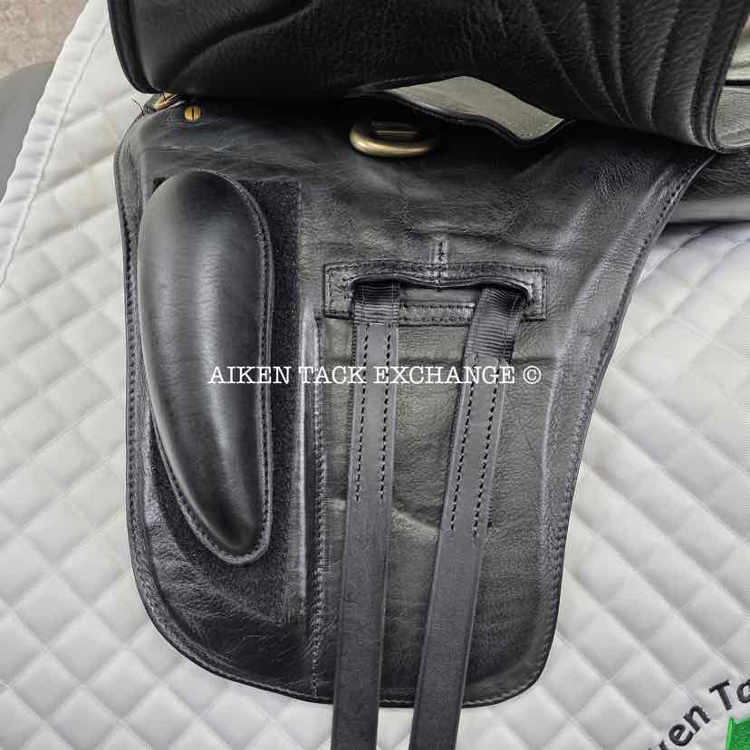 Heather Moffett Enlightened Equitation HM Vogue Dressage Saddle, 17" Seat - SoftTree