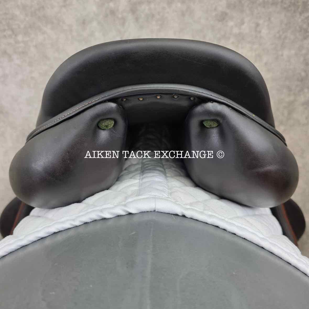 2012 Devoucoux Chiberta Monoflap Jump Saddle, 18" Seat, Medium Wide Tree, 3AR Flap, Foam Panels, Full Buffalo Leather