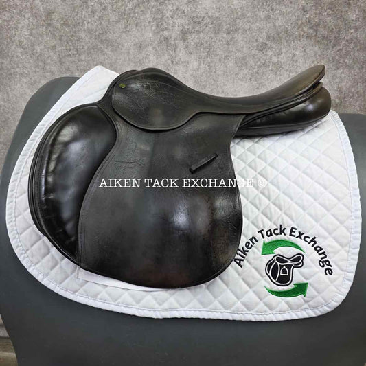 **On Trial** 2003 County Conquest Jump Saddle, 17.5" Seat, Medium Tree, Wool Flocked Panels