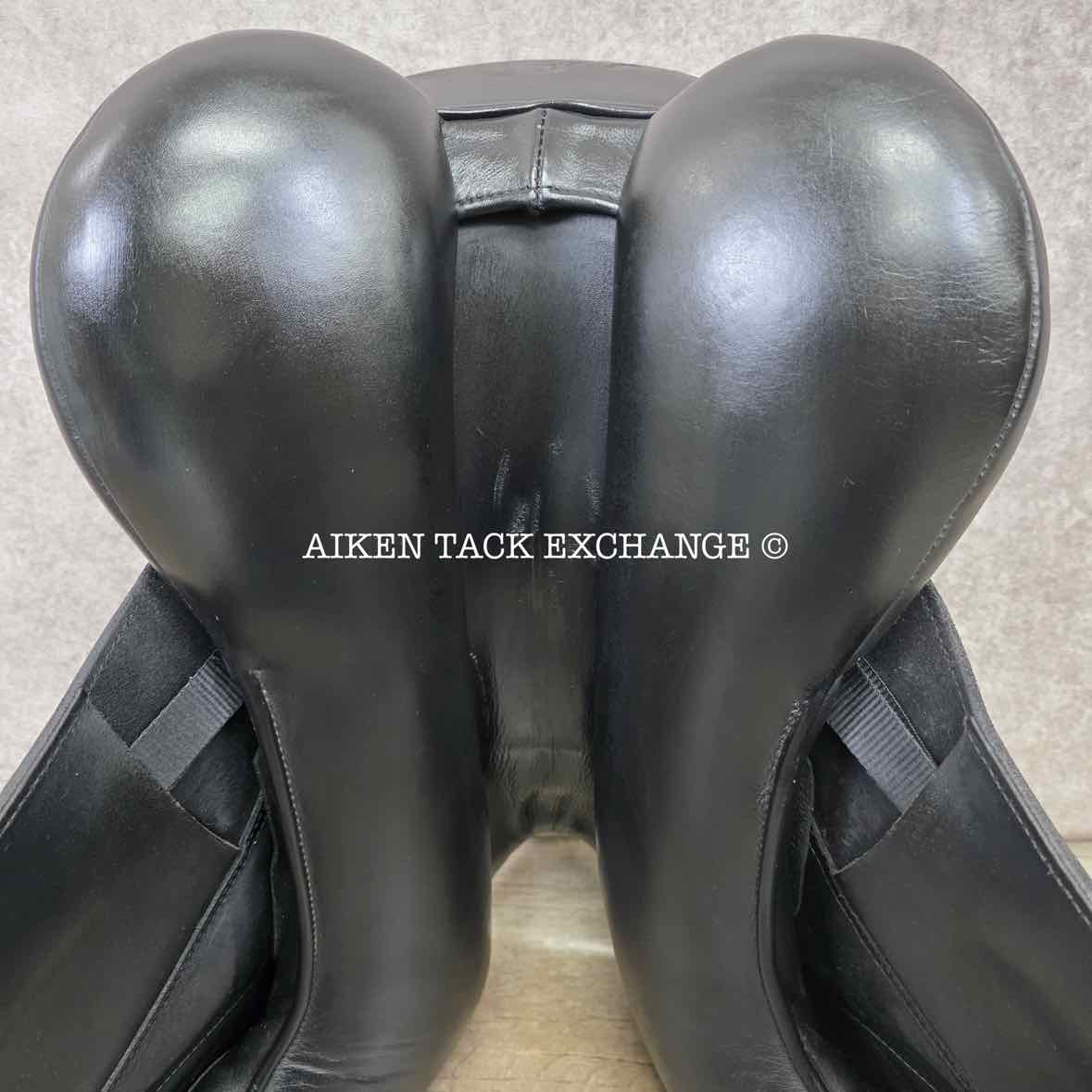 **On Trial** 2017 Custom Saddlery Wolfgang Gemini R Monoflap Dressage Saddle, 17.5" Seat, Adjustable Tree, Wool Flocked Panels