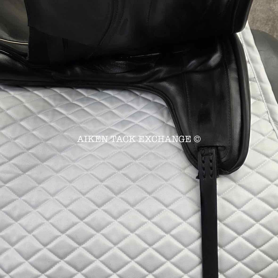 **On Trial** 2017 Custom Saddlery Wolfgang Gemini R Monoflap Dressage Saddle, 17.5" Seat, Adjustable Tree, Wool Flocked Panels