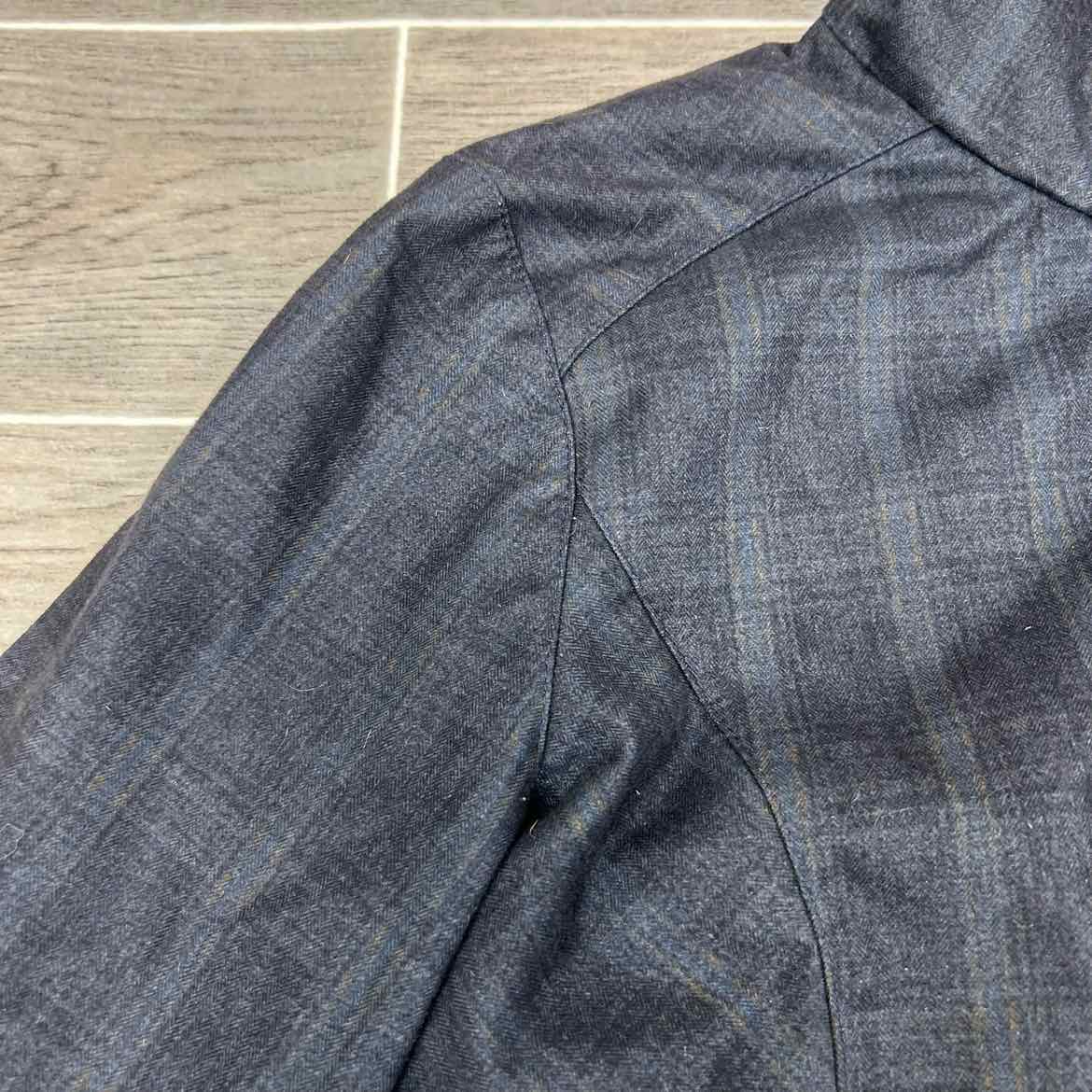 FITS Light Weight Jacket, Size Small
