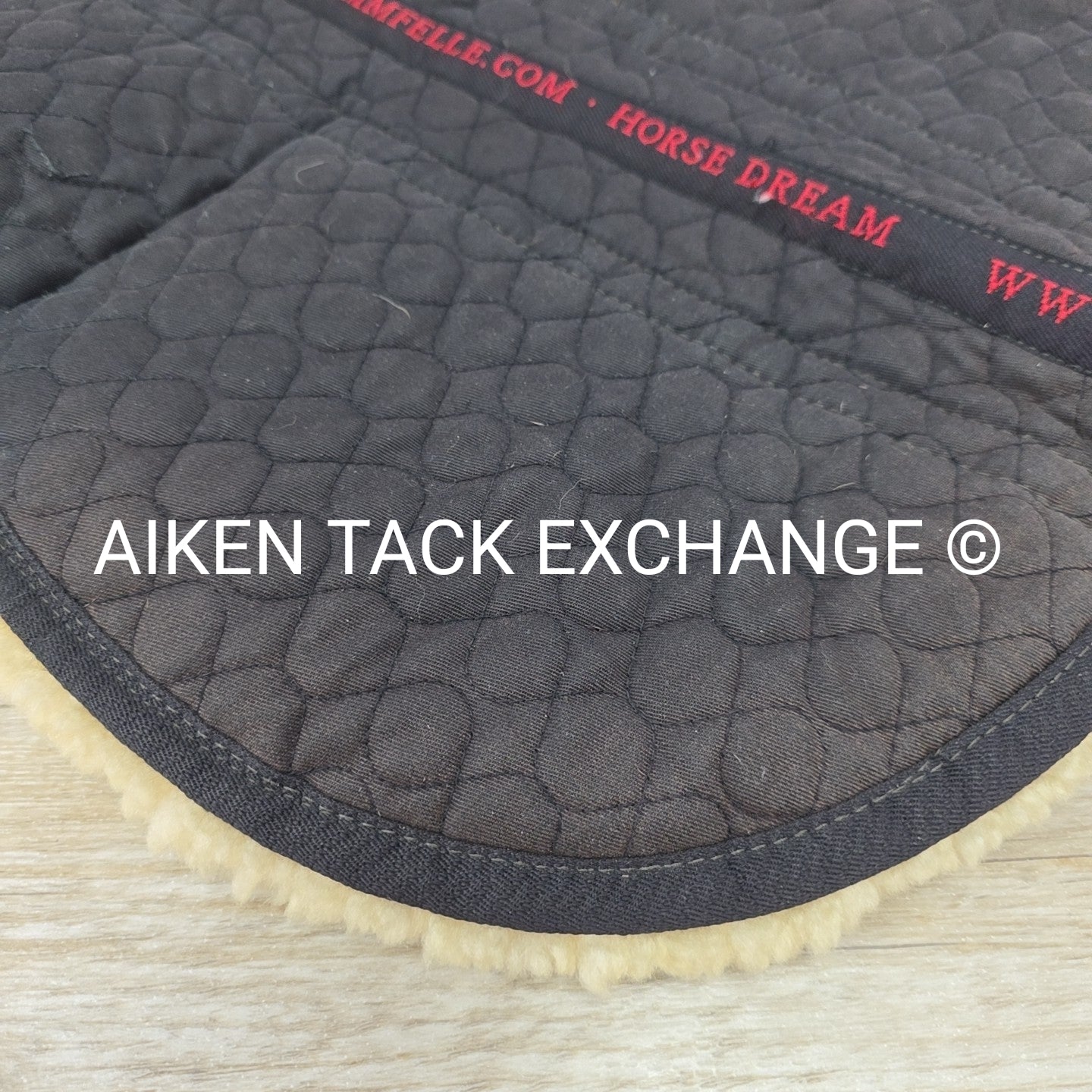 Christ HorseDream Sheepskin Shimmable Half Pad