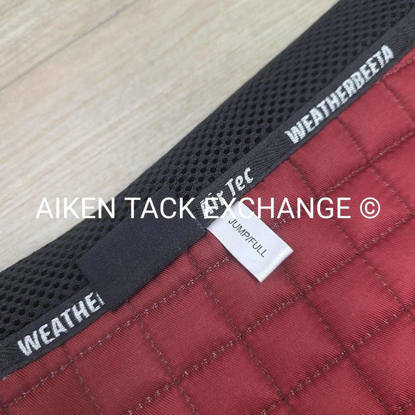 Weatherbeeta Prime Ombre Shaped Jump Pad, Size Full