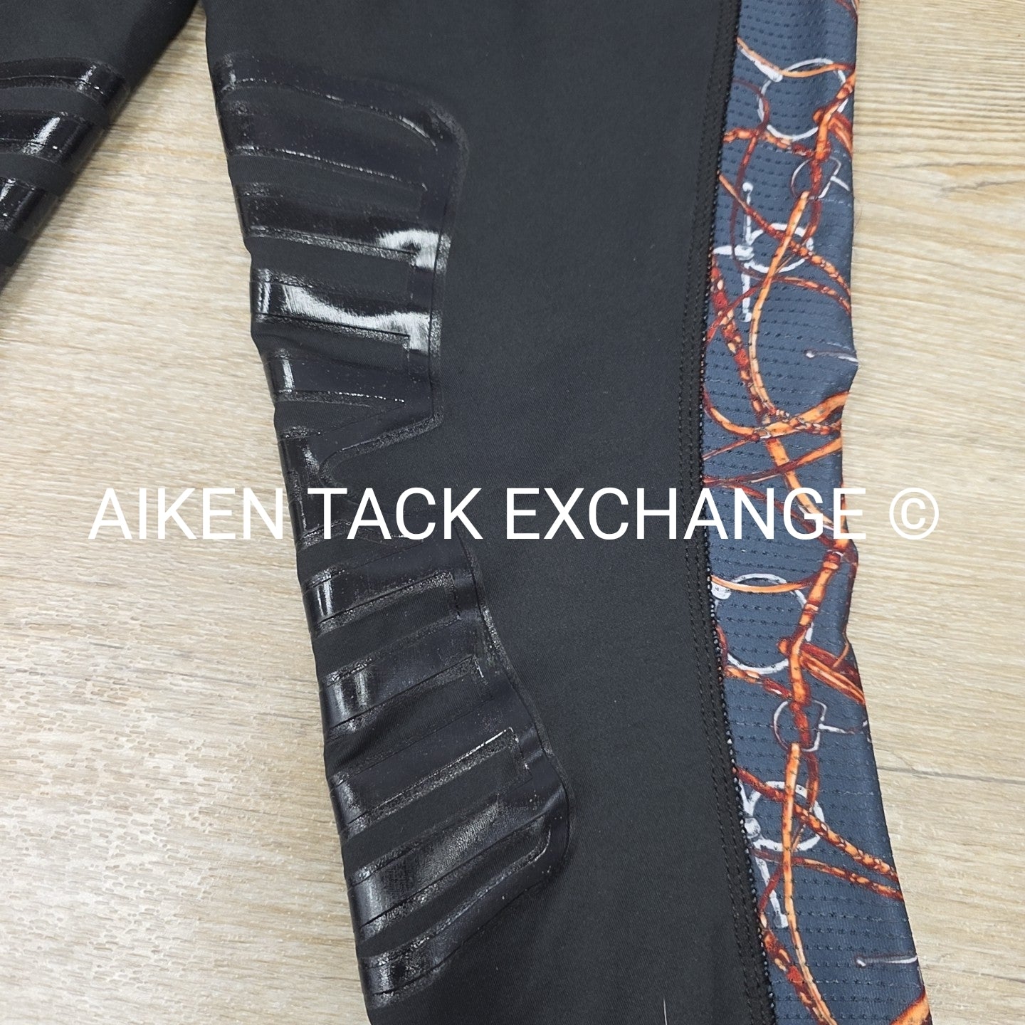 Equine Couture Snaffle Bit Silicone Grip Knee Patch Tights, Size Medium