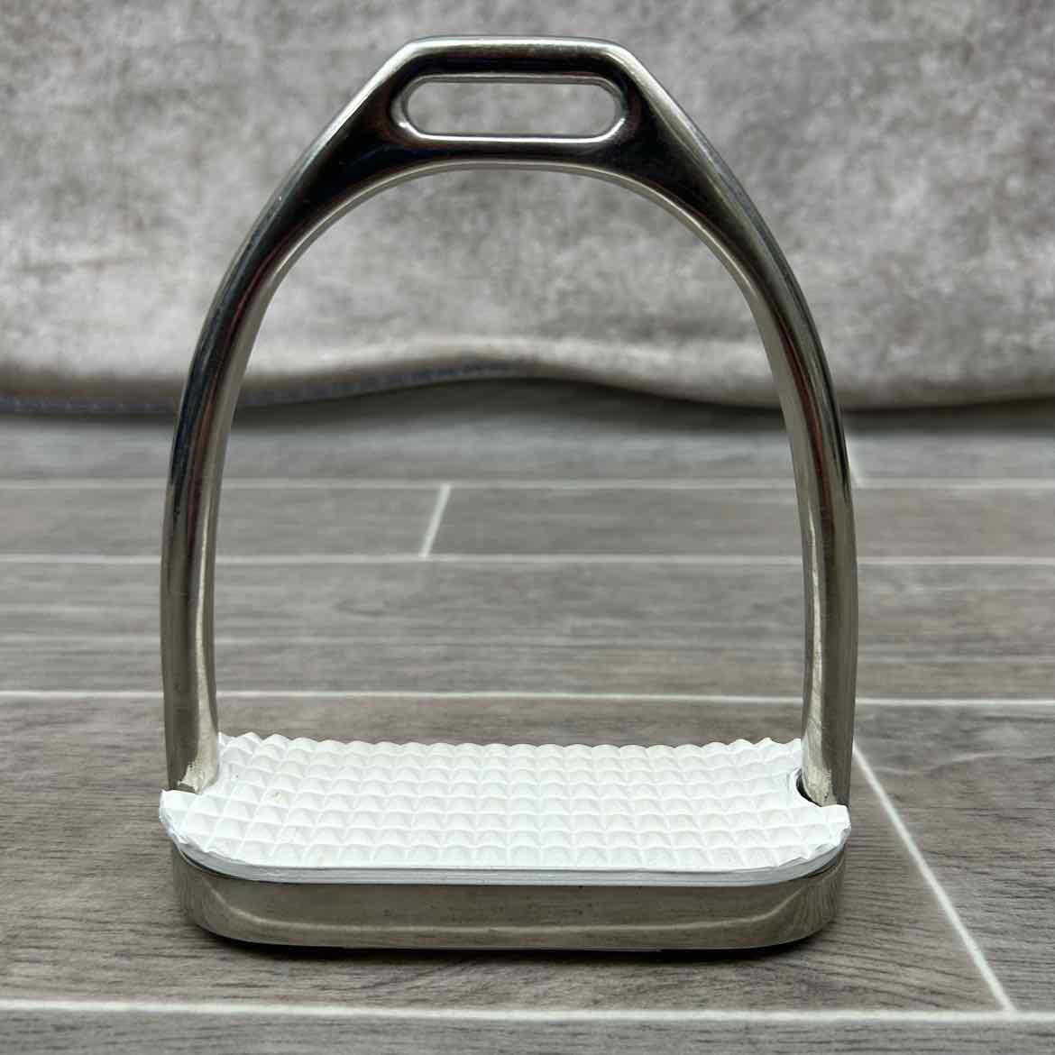 Fillis Stirrup Irons 4.5"