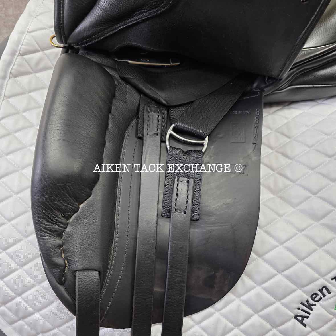 JRD Alvina Dressage Saddle, 17" Seat, Medium Wide/Wide Tree, Wool Flocked Panels