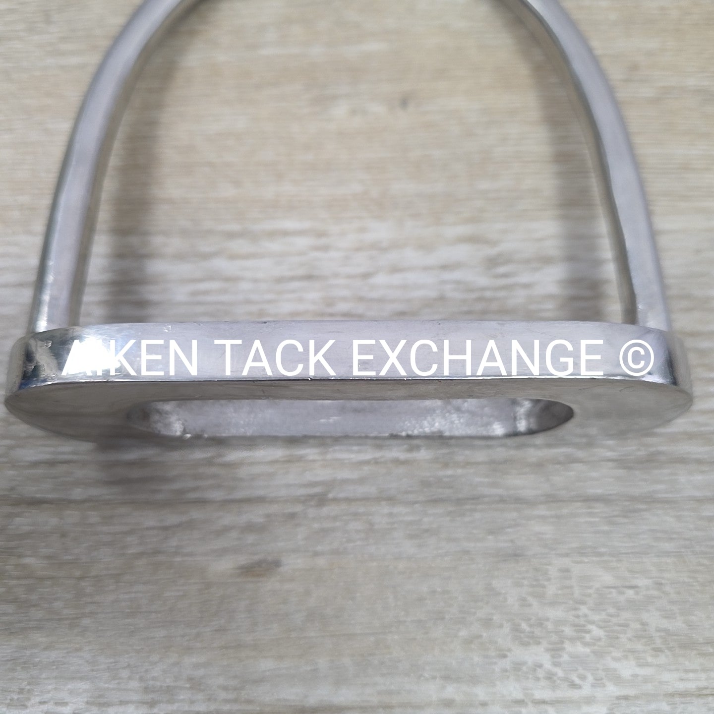 Fillis Stirrup Irons, Size 4.5" (No Pads)