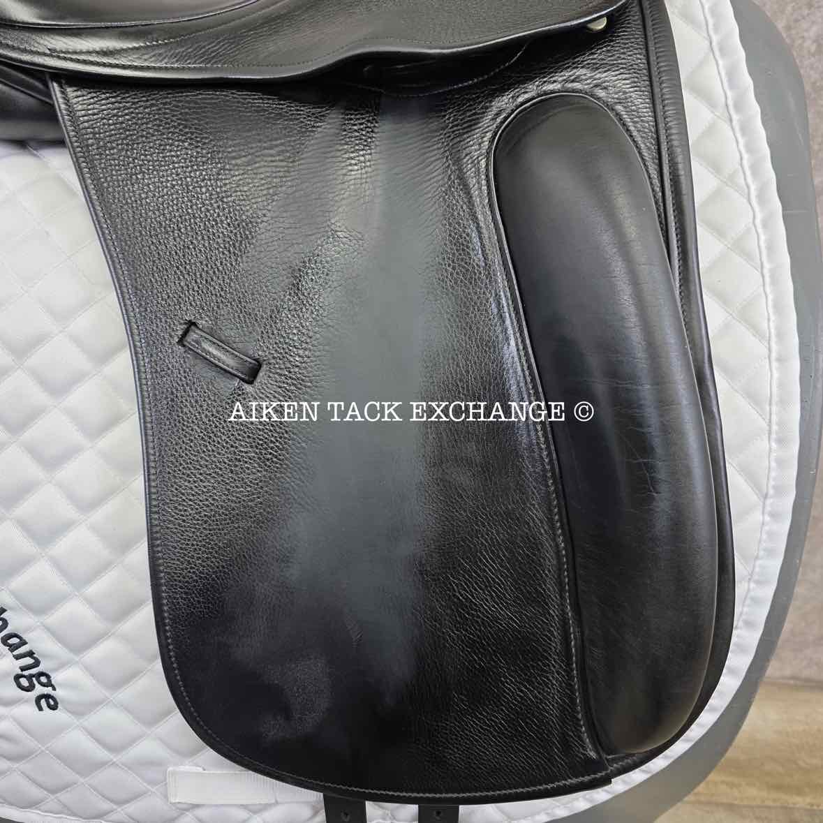 **SOLD** 2013 County Perfection Dressage Saddle, 17.5" Seat, Narrow Tree, Wool Flocked Panels