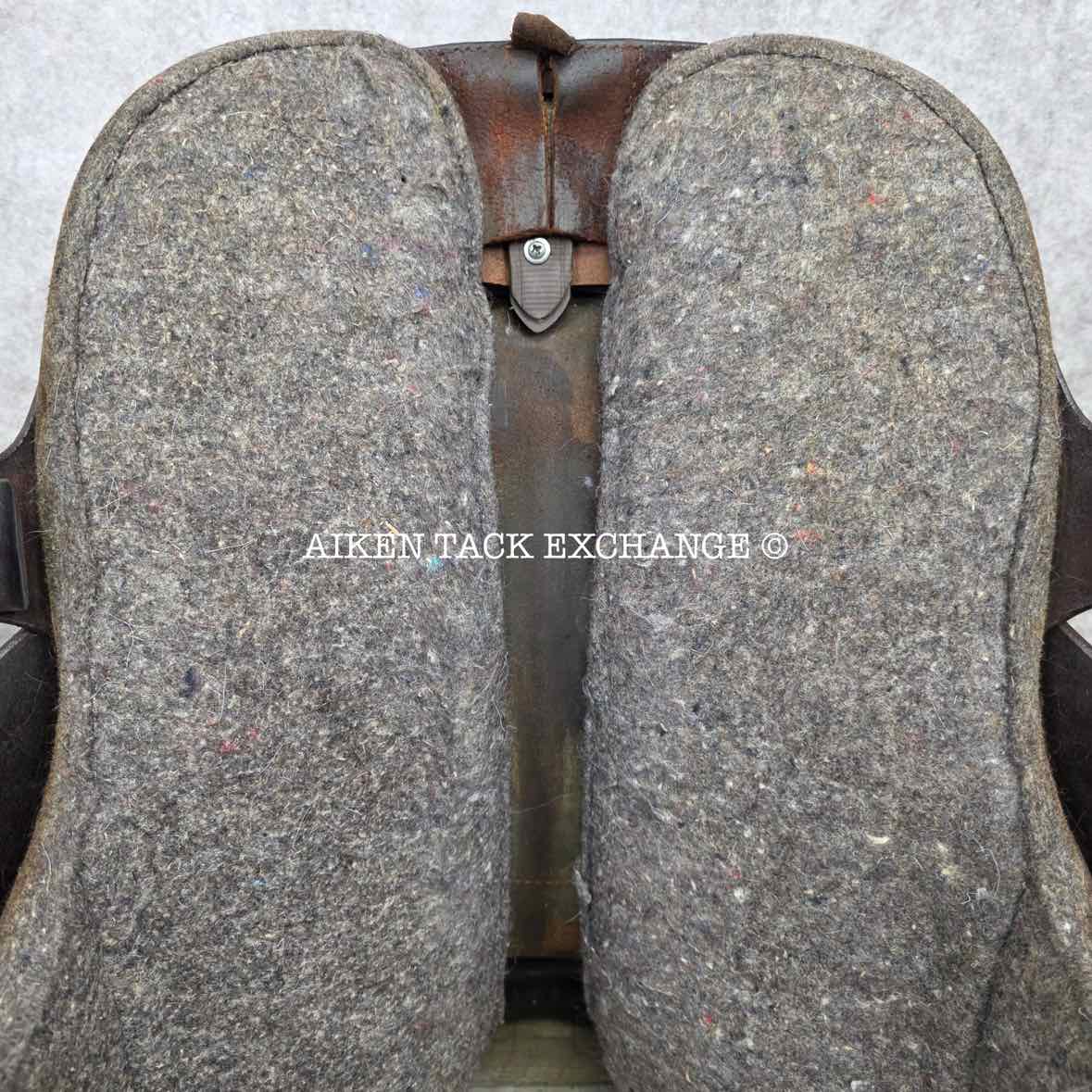 2002 Tucker 159 Endurance Trail Saddle, 16.5" Seat, Medium Tree - Semi QH Bars
