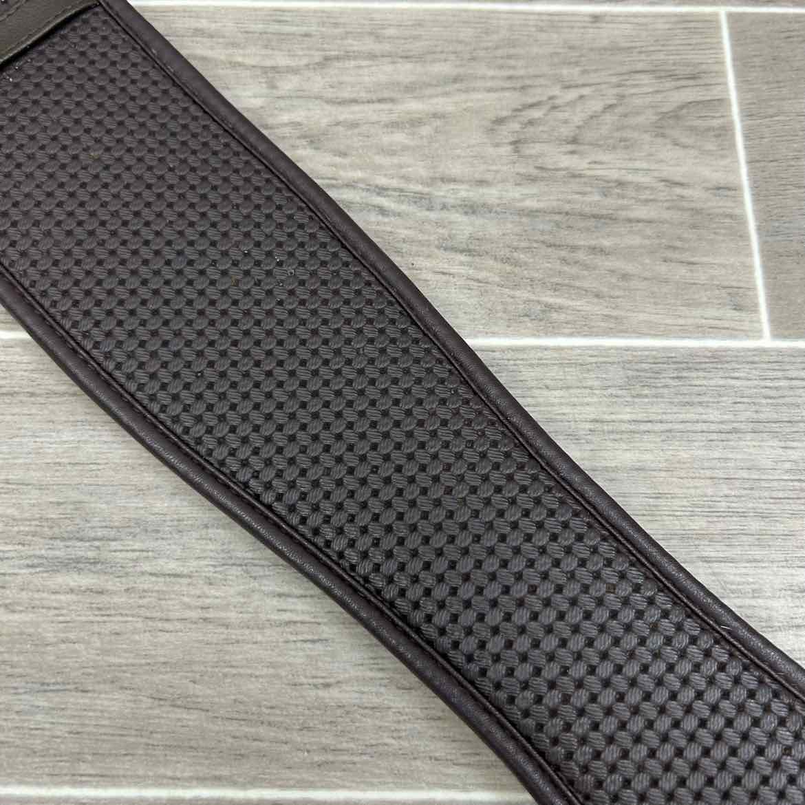 Wintec Chafeless Girth, Brown, 52"