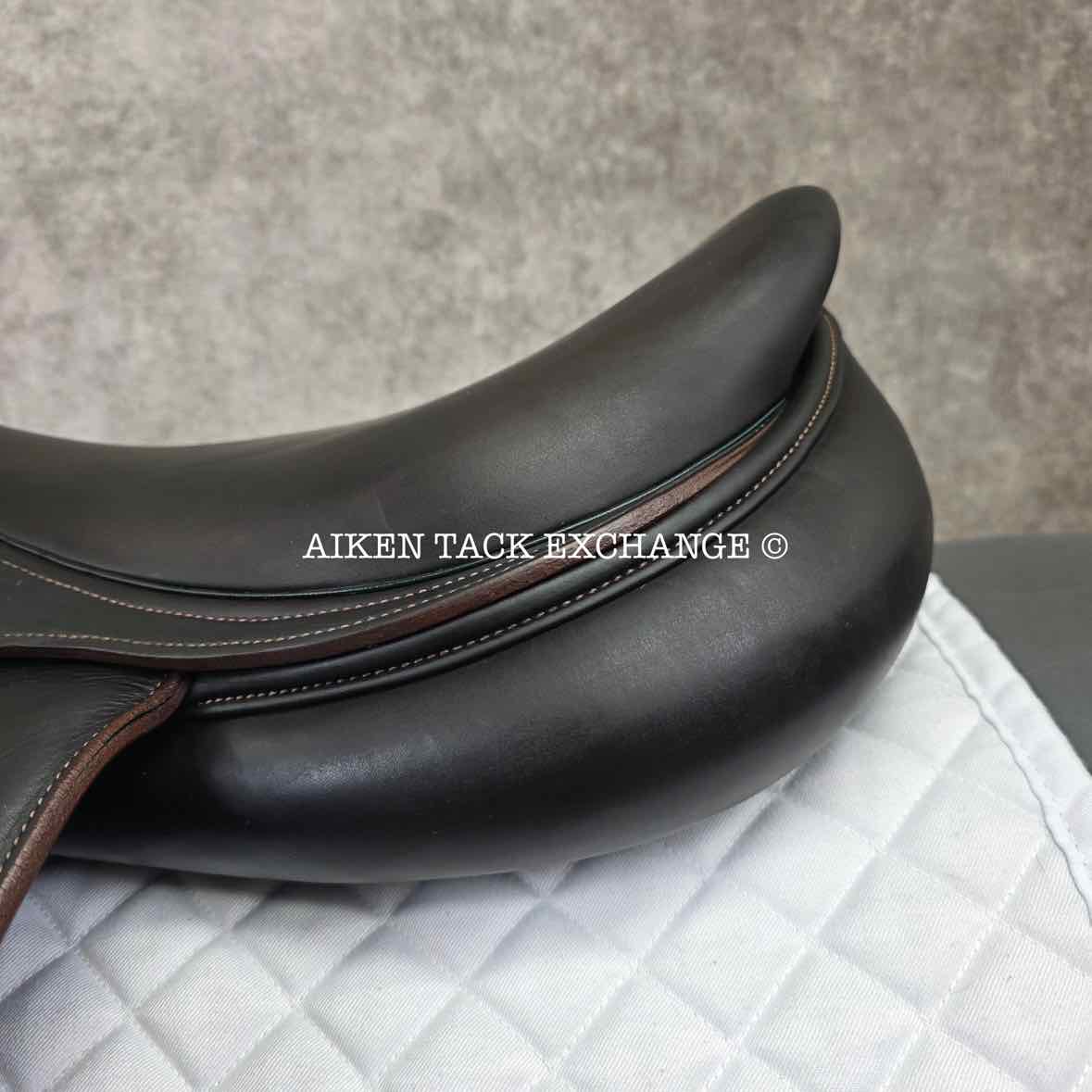 2012 Devoucoux Chiberta Monoflap Jump Saddle, 18" Seat, Medium Wide Tree, 3AR Flap, Foam Panels, Full Buffalo Leather