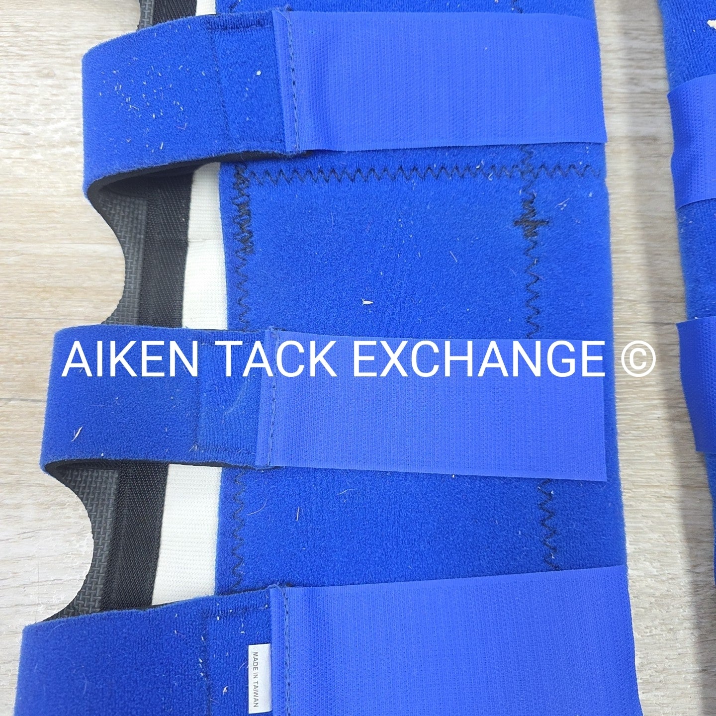 Ice Boots, 1 Pair, Size Large (No Ice Packs)