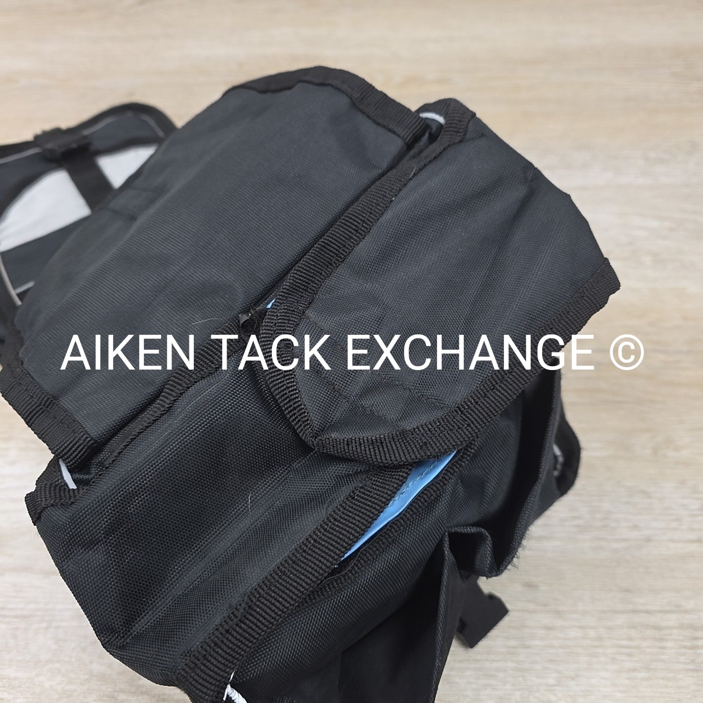 Majestic Ally Nylon Insulated Multi-Compartment Saddle Bag for Horn