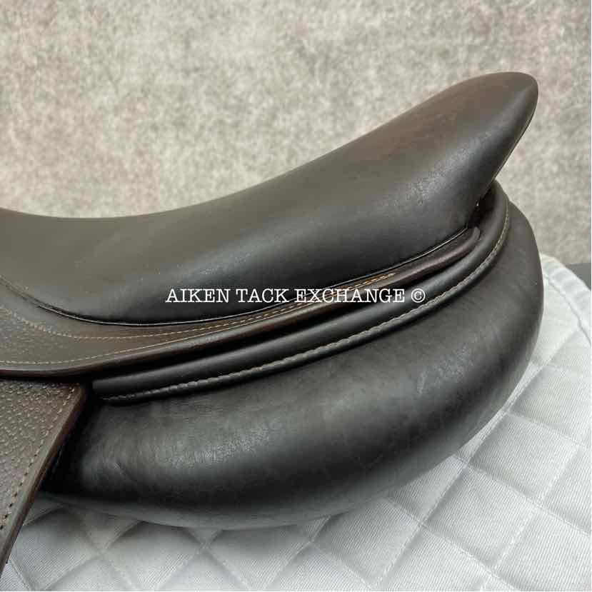 **SOLD** 2018 CWD SE03 Close Contact Jump Saddle, 17.5" Seat, 3L Flap, Medium Wide Tree, Foam Panels