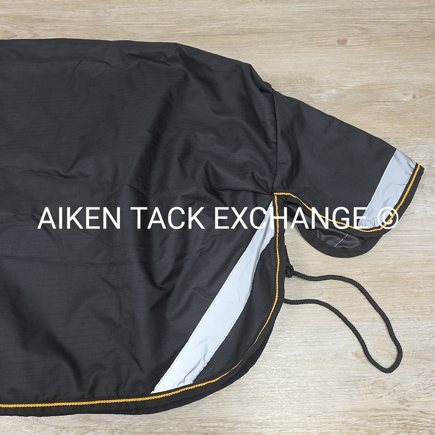 Bucas Quarter Sheet, Size Medium