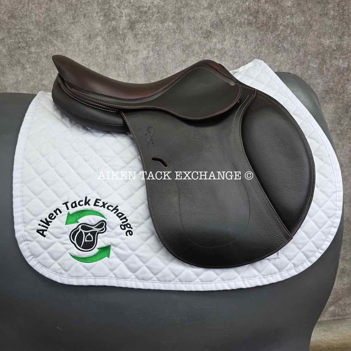 **SOLD** 2018 Antares Contact Jump Saddle, 16.5" Seat, 2D Flap, Medium Wide Tree