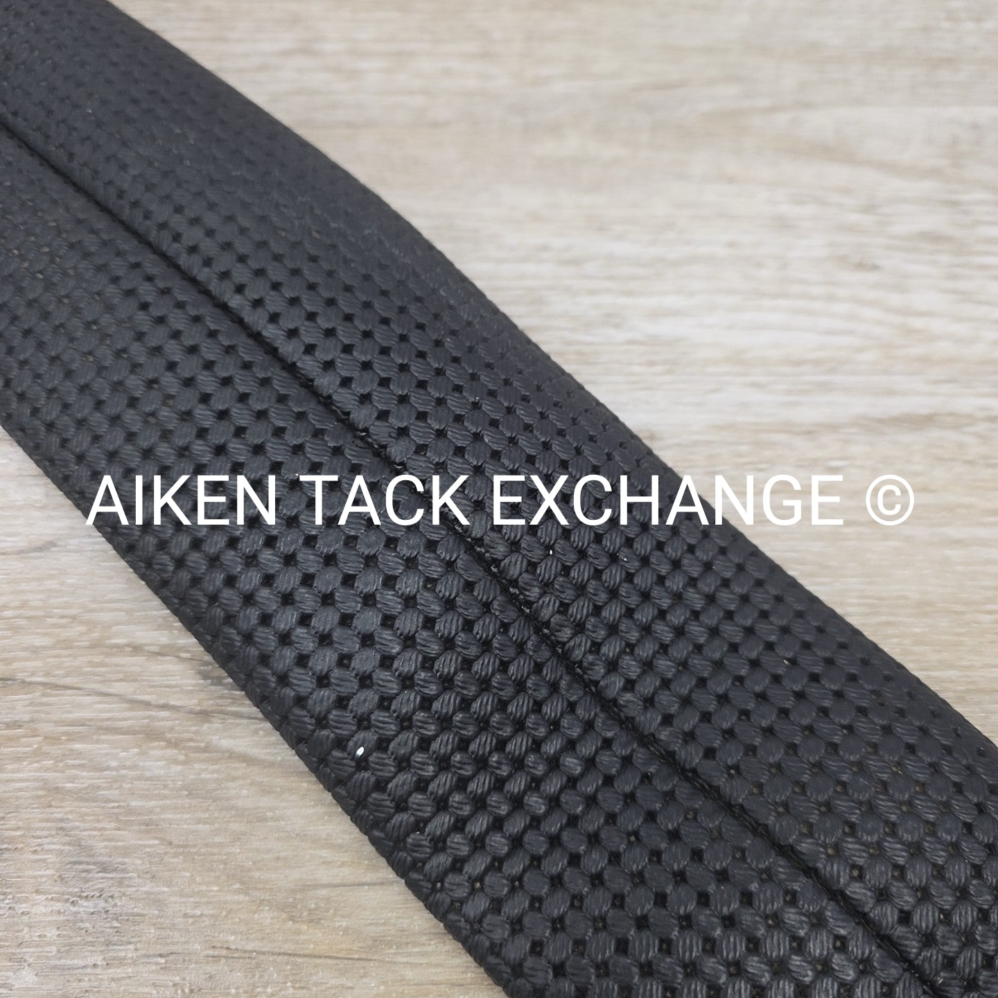 Wintec Short Girth, Black, 26"
