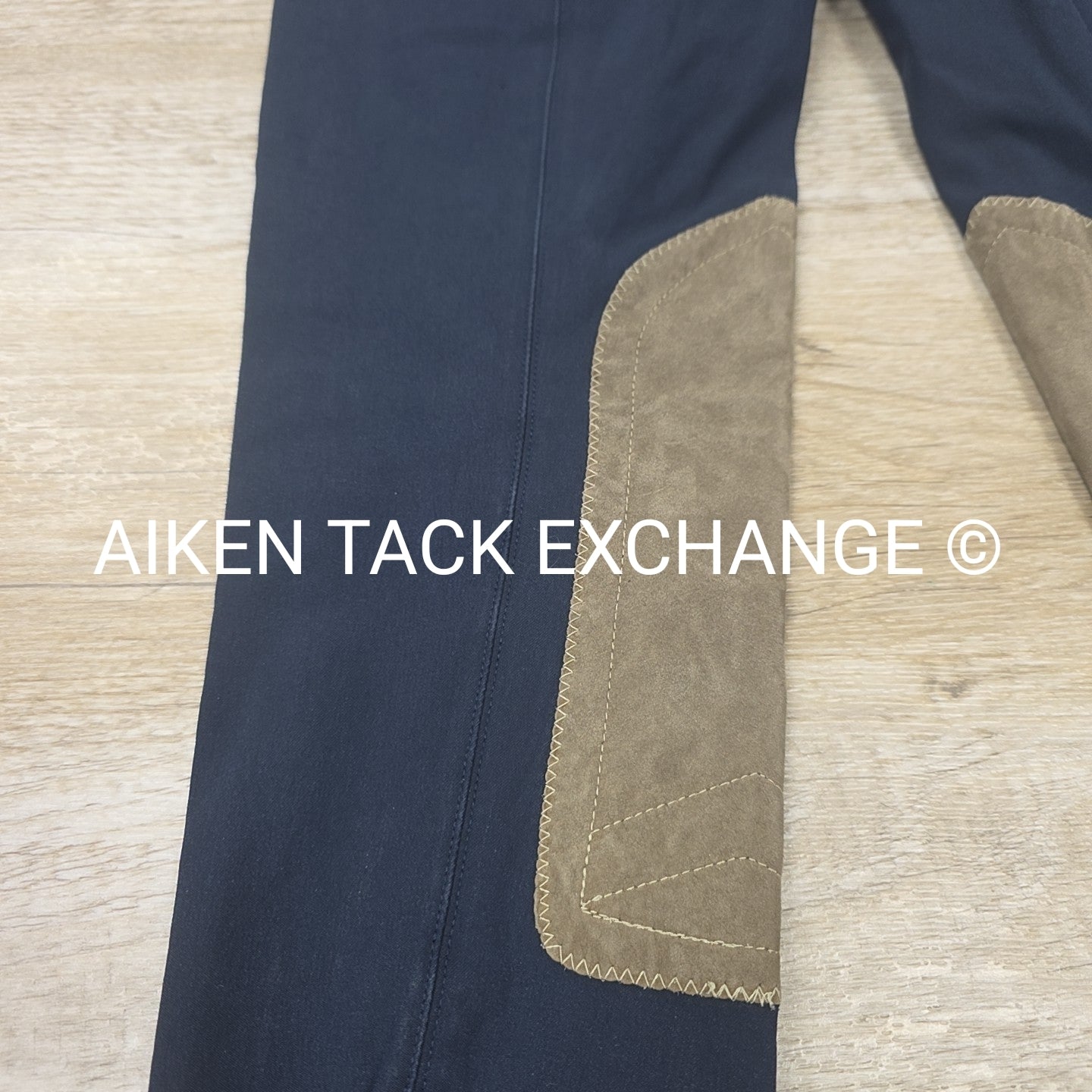 Tailored Sportsman Trophy Hunter Knee Patch Breeches, Size 14 L