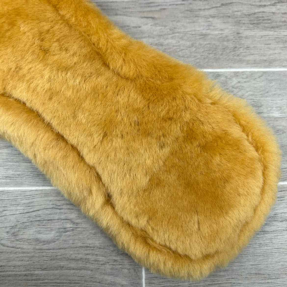 CAS Equestrian Sheepskin Girth, Brown & Tan, 22"