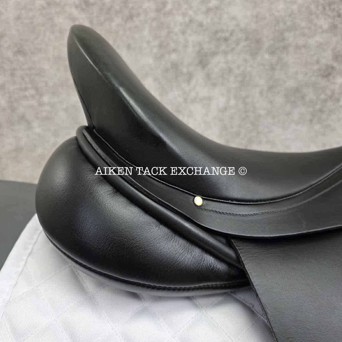 Albion SLK Dressage Saddle, 17.5" Seat, Adjusta-Tree: Set to Wide, Wool Flocked Panels