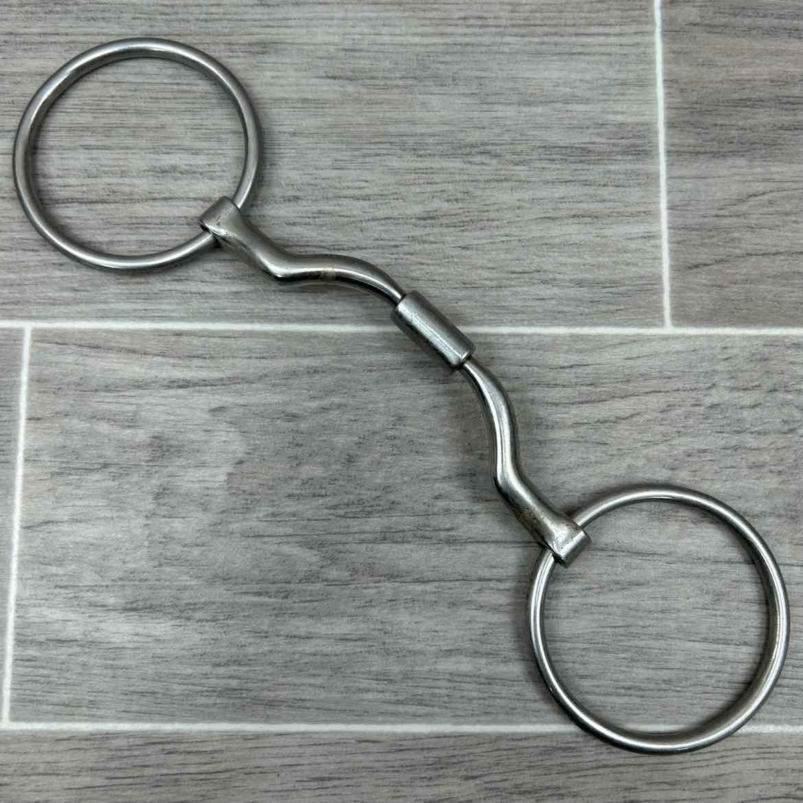 Myler Loose Ring with Wide Low Ported Barrel MB 33 WL 5.25"