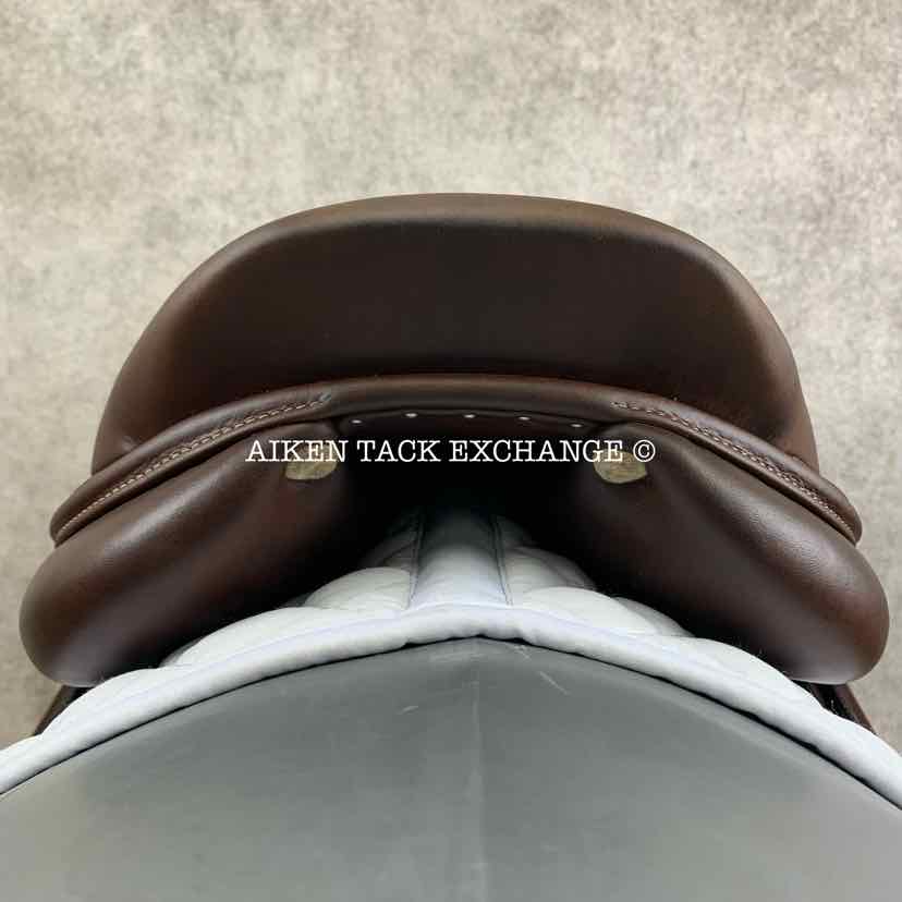 **SOLD** 2021 Antares Signature Skylla Close Contact Jump Saddle, 17.5" Seat, 3A Flap, Medium Tree, Foam Pro Panels
