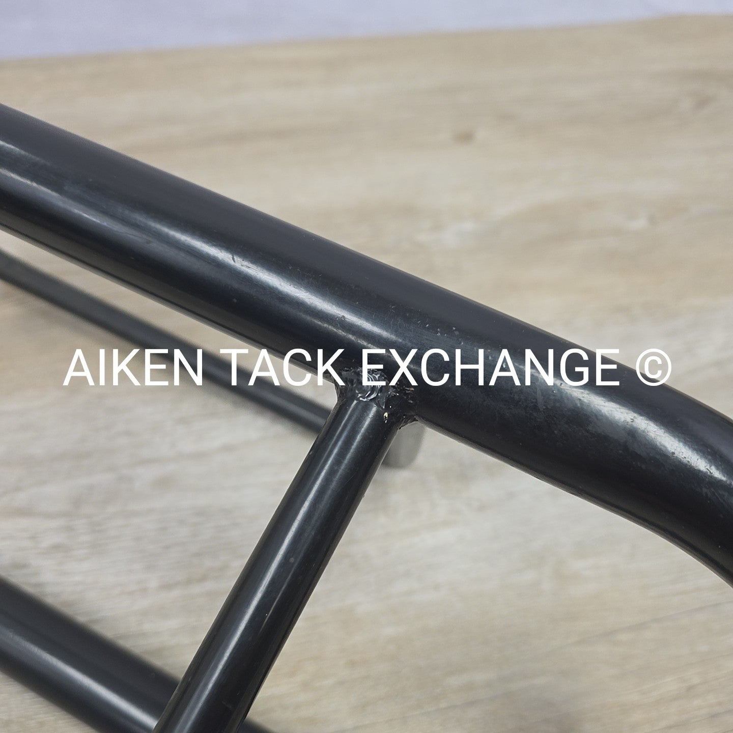 Metal Wall Mount Saddle Rack
