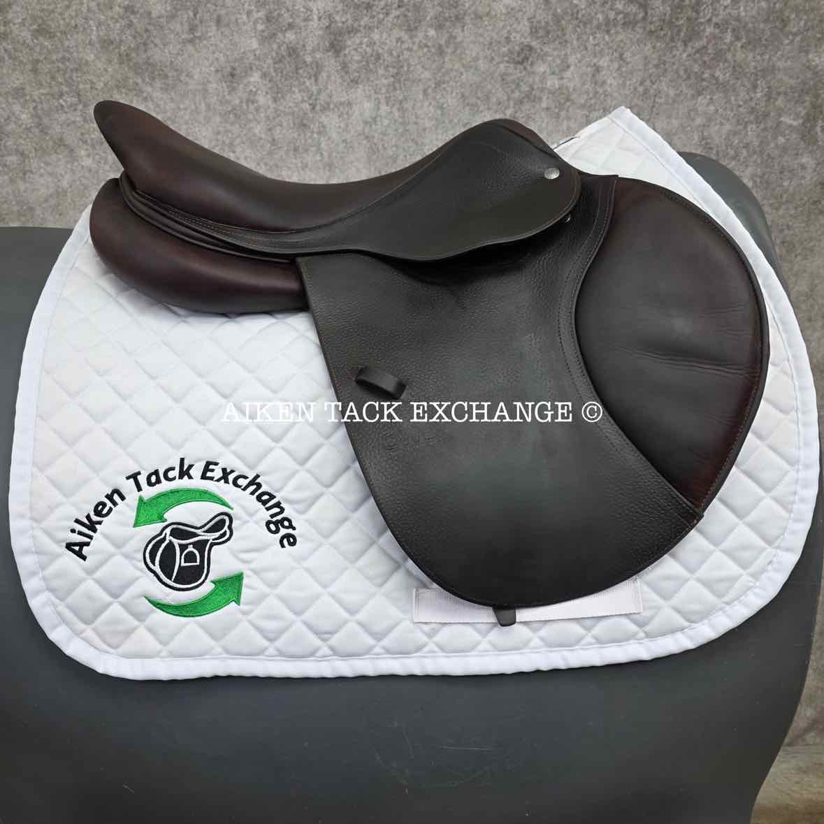 **SOLD** 2012 CWD SE02 Close Contact Jump Saddle, 17" Seat, 1C Flap, Medium Tree, Foam Panels
