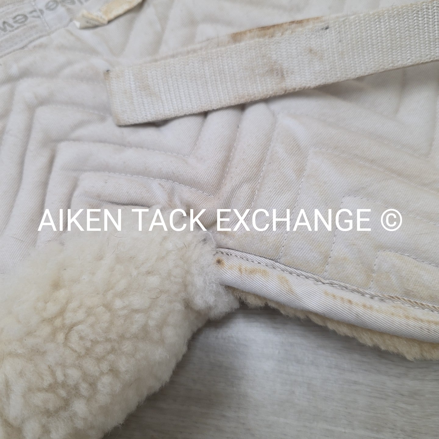 Fleeceworks Sheepskin Perfect Balance with Rolled Edge Half Pad