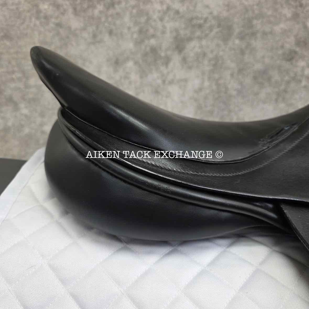 **SOLD** 2001 Albion Kontrol Close Contact Jump Saddle, 17.5" Seat, Medium Narrow Tree, Wool Flocked Panels