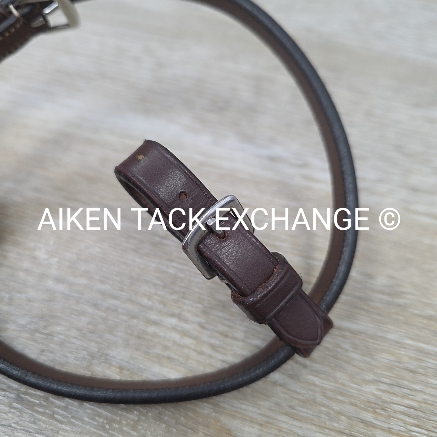 Buckle Flash Attachment, Brown, Full