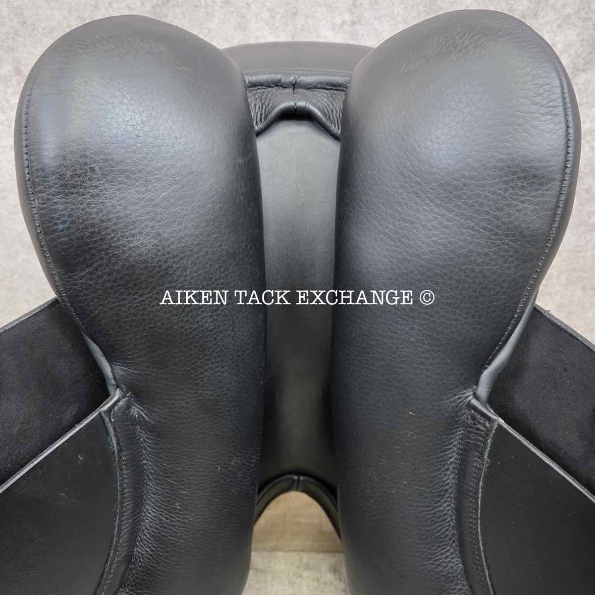 2021 Custom Saddlery Signature Wolfgang Solo Dressage Saddle, 17" Seat, Adjustable Tree, Wool Flocked Panels