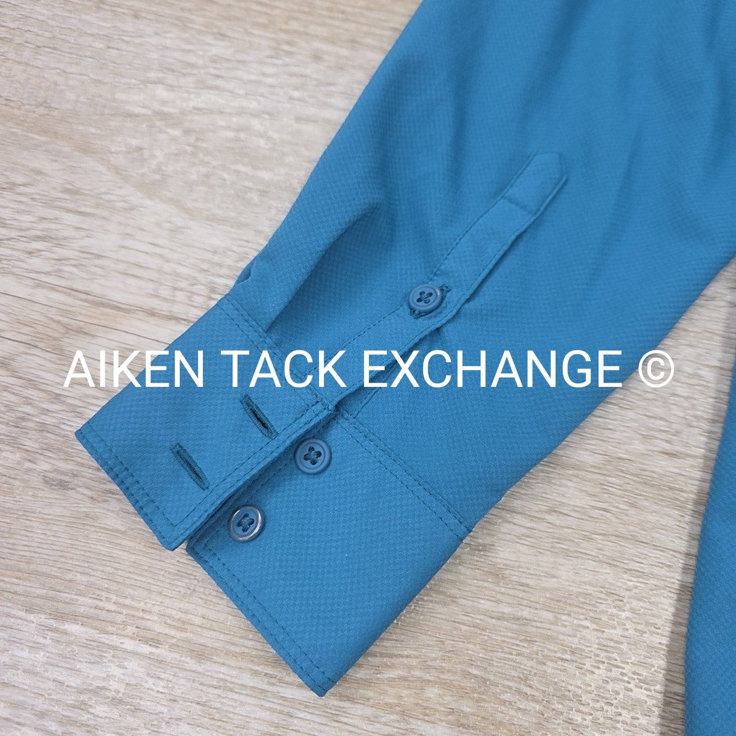 Ariat Outbound VenTEK Button Down Shirt, Women's Medium