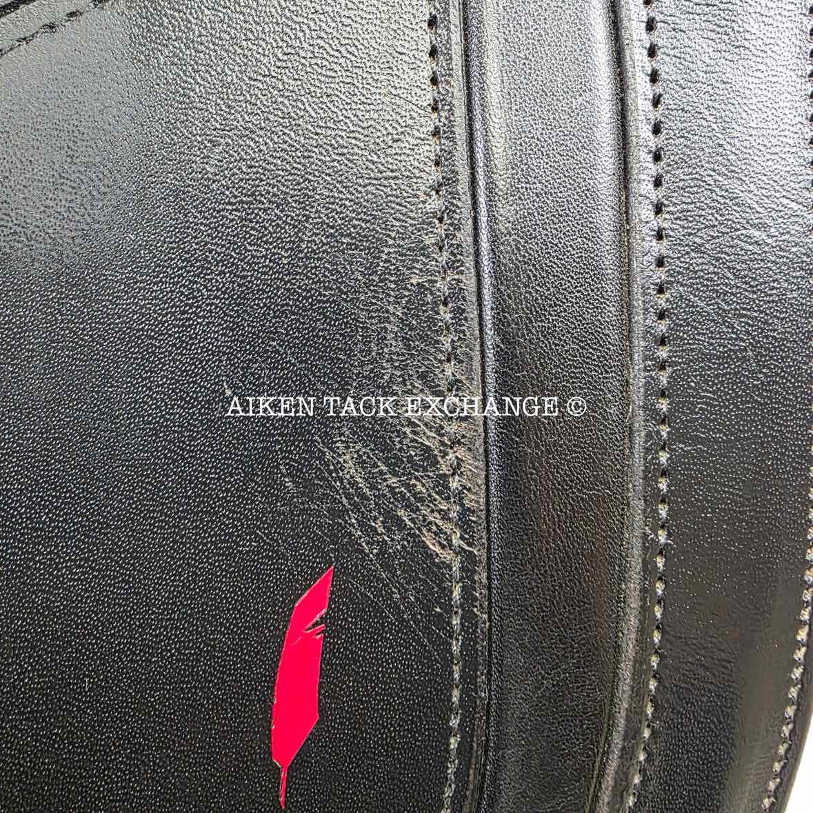 2022 Aviar Sparrow 1.0 Monoflap Dressage Saddle, 18" Seat, Adjustable Tree, Foam Panels