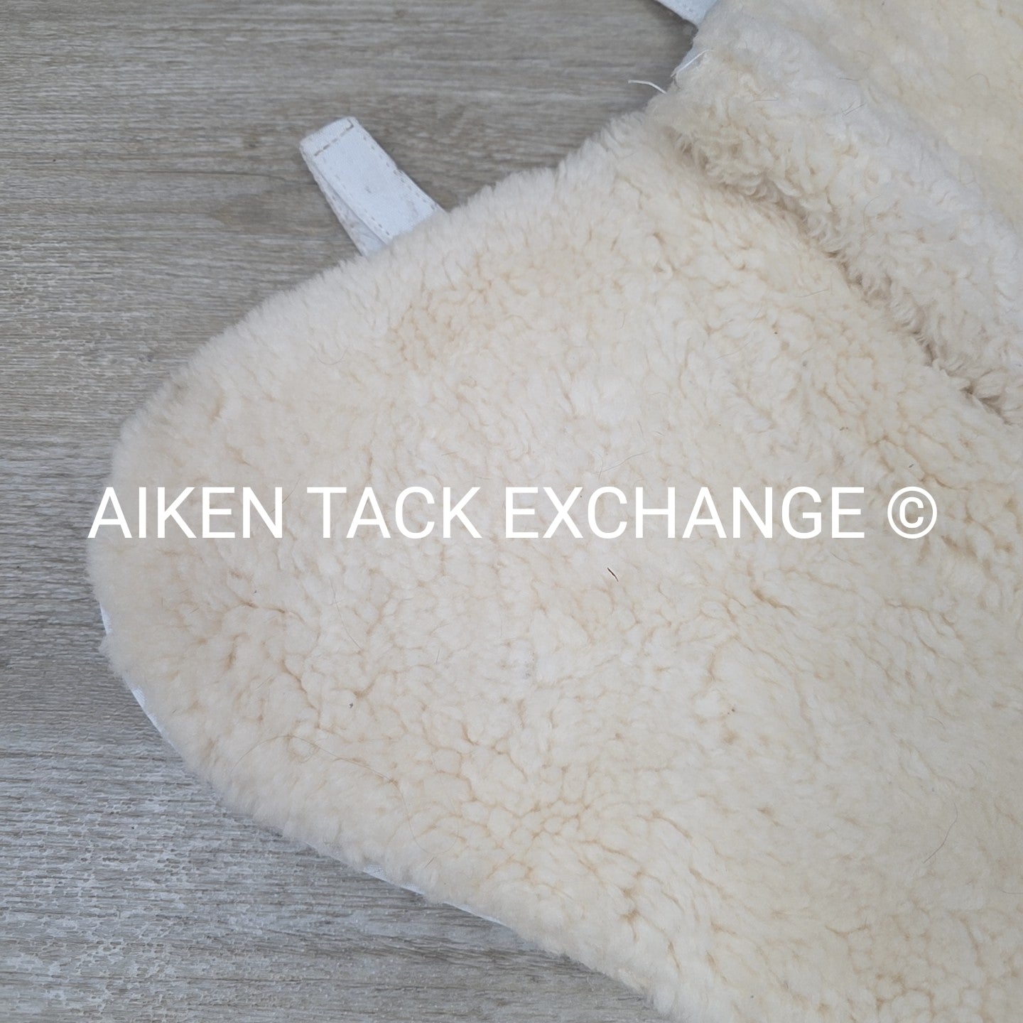 Total Saddle Fit 6 Point Sheepskin Half Pad with Wither Freedom, Size S / M