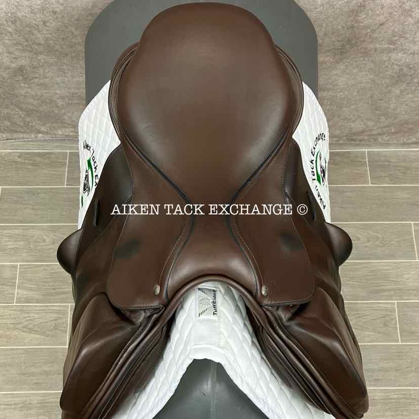 **SOLD** 2019 Custom Saddlery Monte Carlo Monoflap Jump Saddle, 17.5" Seat, Adjustable Tree, Wool Flocked Hybrid Panels