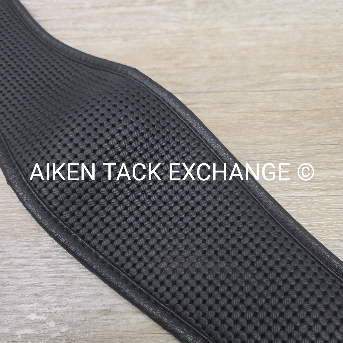 Thorowgood Synthetic Dressage Girth, Black, 28"