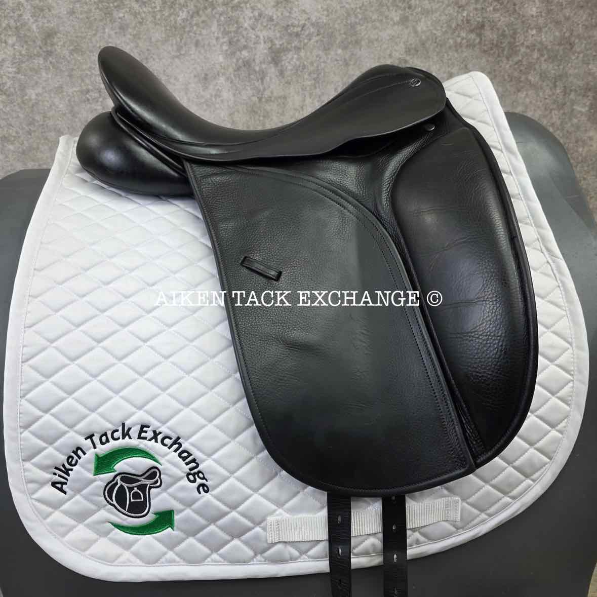2013 County Perfection CC Dressage Saddle, 17" Seat, Medium Tree, Wool Flocked Panels