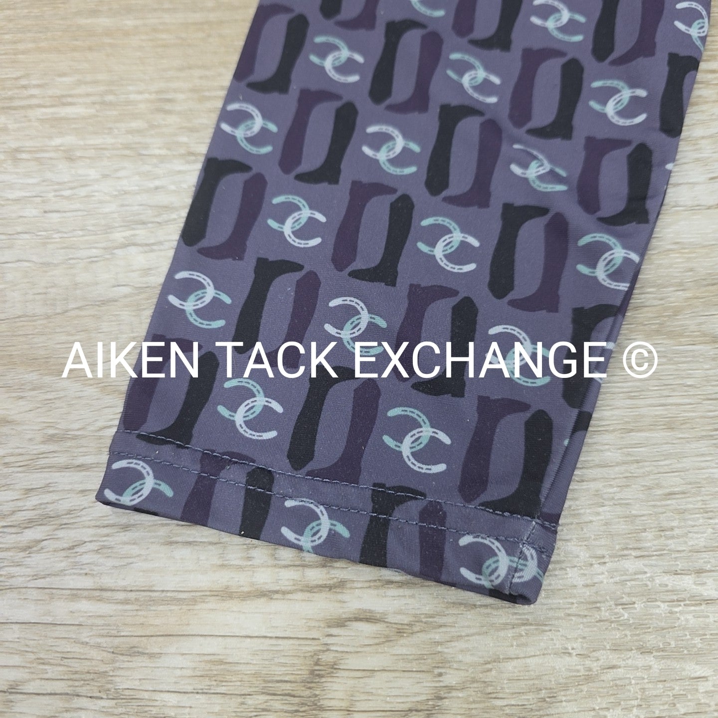 Kerrits Light Weight Long Sleeve Pull Over, Size X-Large