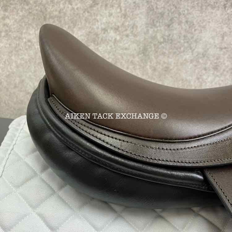 2013 Barnsby Aurora Close Contact Jump Saddle, 17" Seat, Medium Tree, Foam Panels