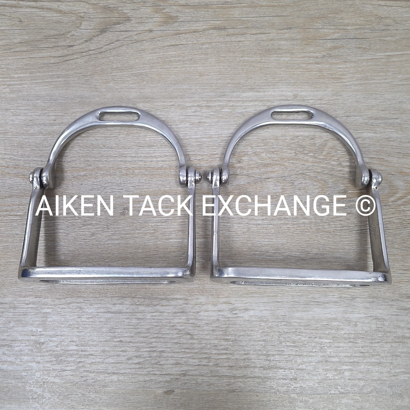 Hinged Stirrup Irons, 5.25"