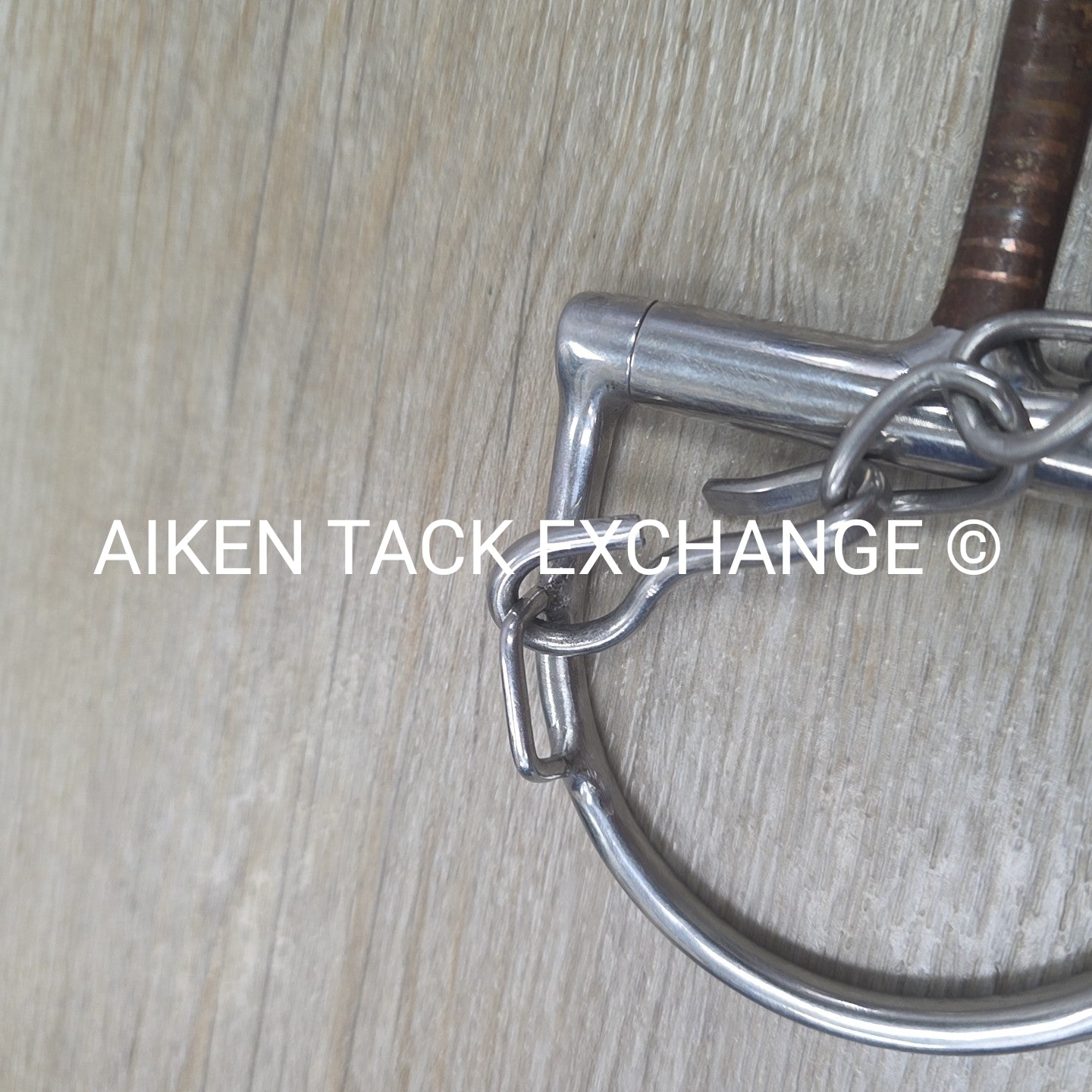 Single Joint Sweet Iron Copper Inlay D Ring Bit with Hooks & Curb Chain 5"