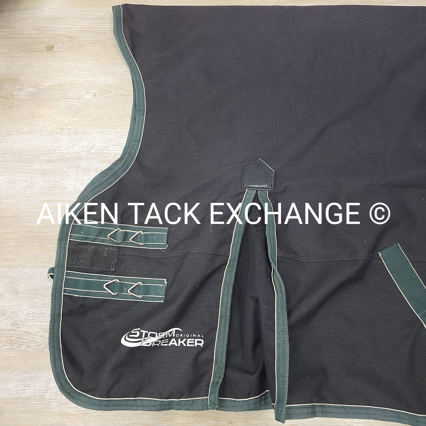 Shires StormBreaker Turnout Sheet, 81"