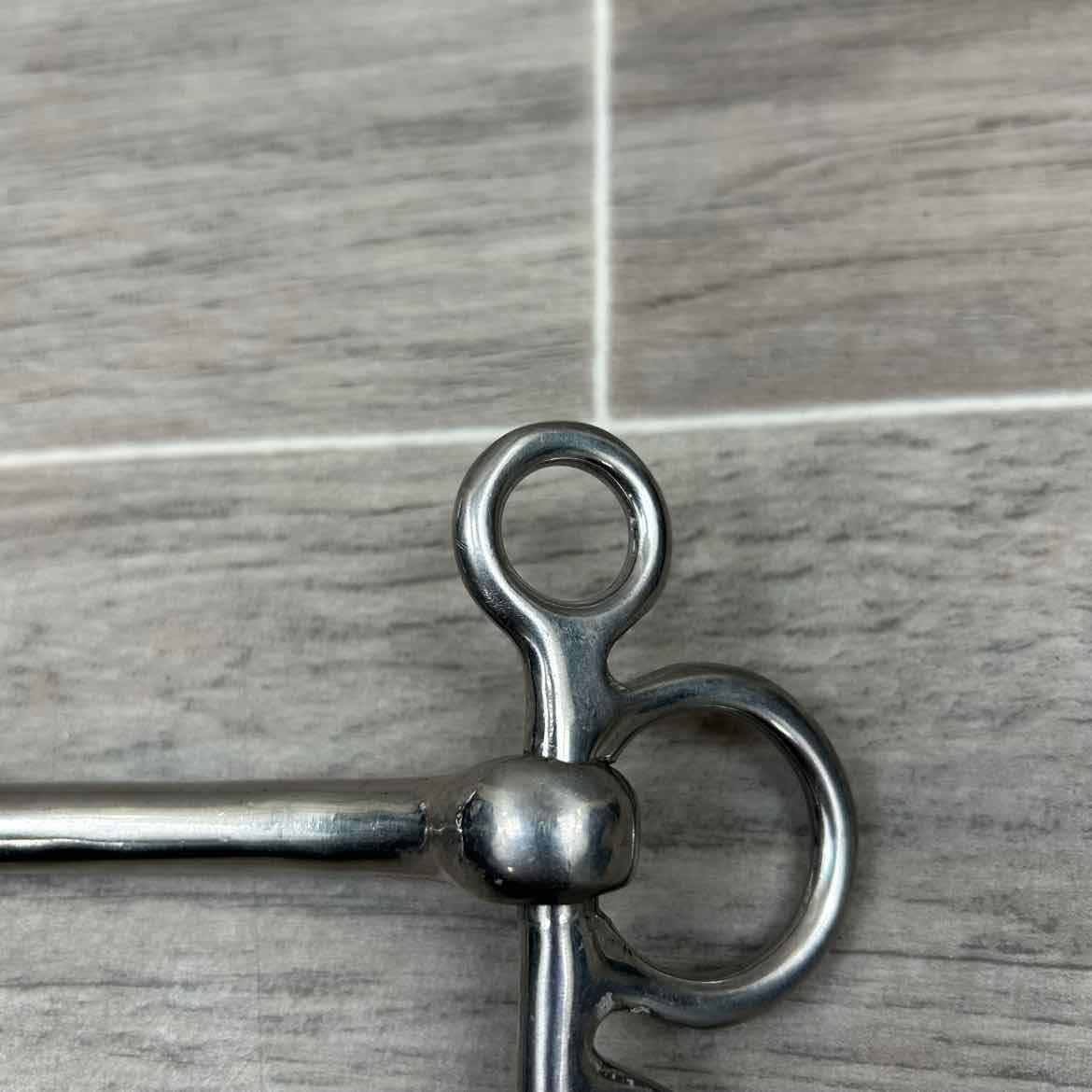 Mullen Mouth Pelham Bit 4.75' (No Hooks & Curb Chain)