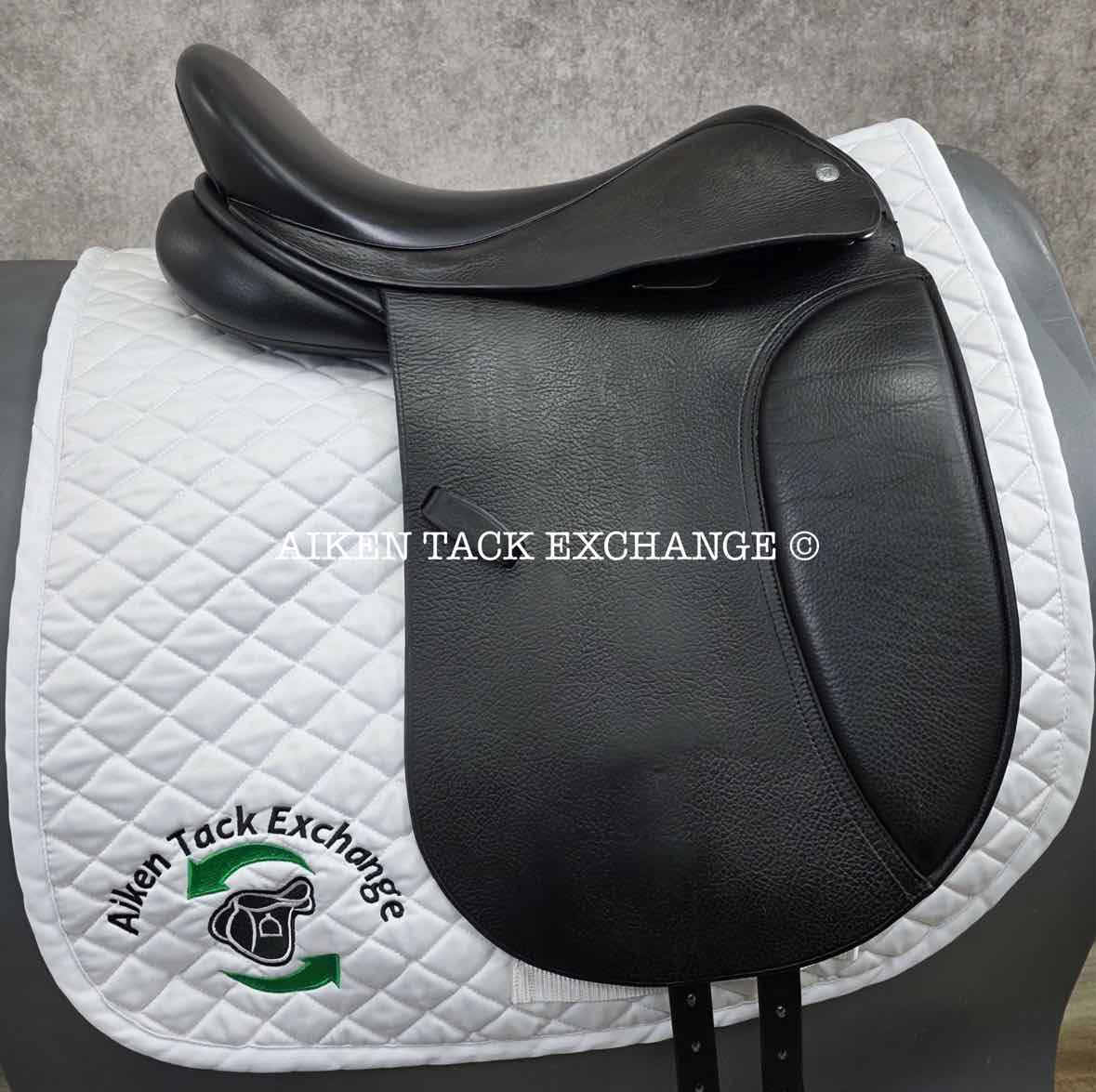 Smith-Worthington Nightwind Dressage Saddle, 17.5" Seat, XX-Wide Hoop Tree, Wool Flocked Panels