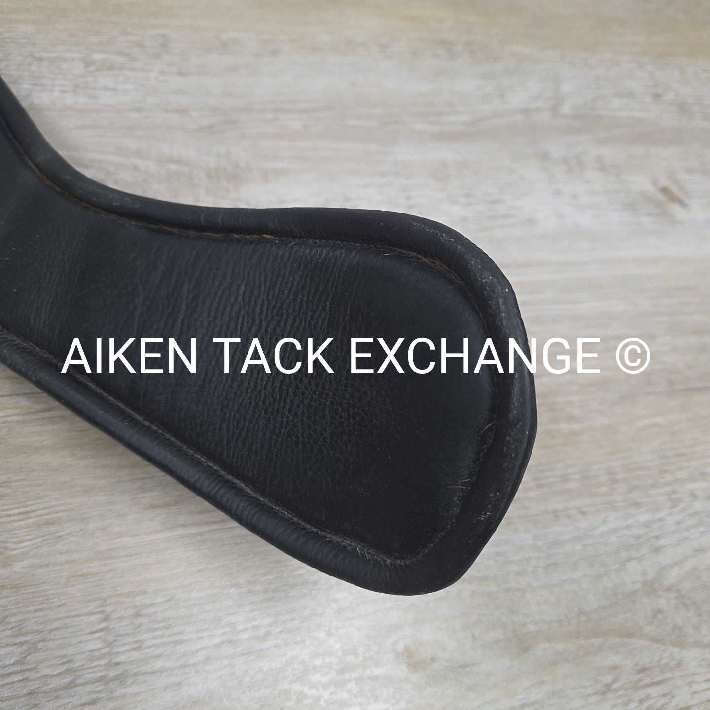 Custom Saddlery Contour Girth, Black, 26"